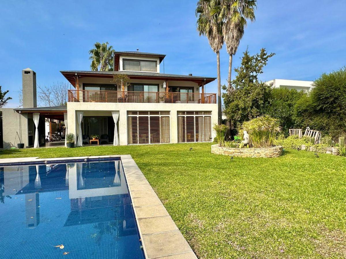 Foto de EXCELENTE CASA CON 5 SUITES AL AGUA EN CASTORES, imagen 5