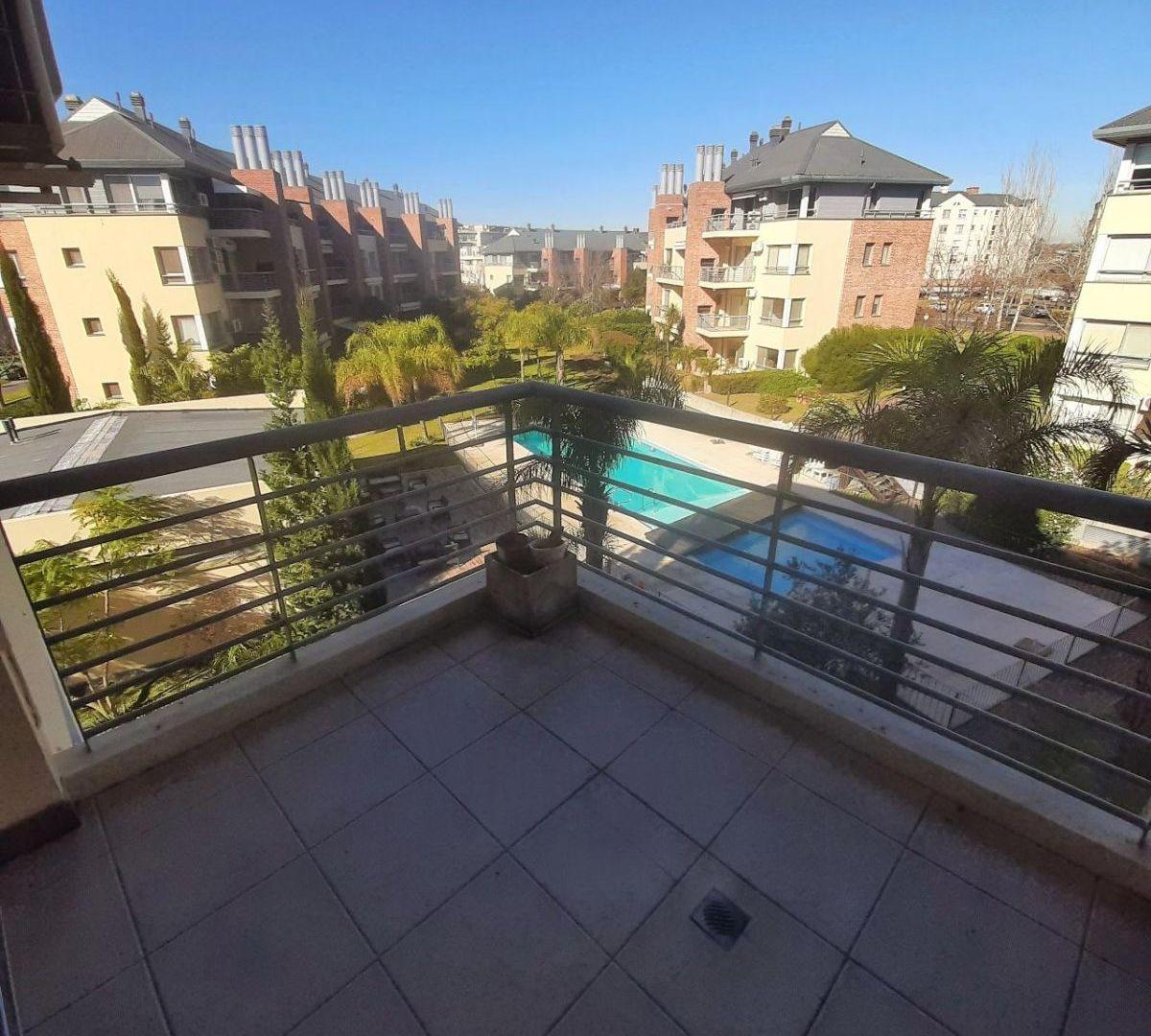 Foto de FUNCIONAL DEPARTAMENTO DE 3 AMBIENTES CON COCHERA Y BAULERA EN, imagen 1