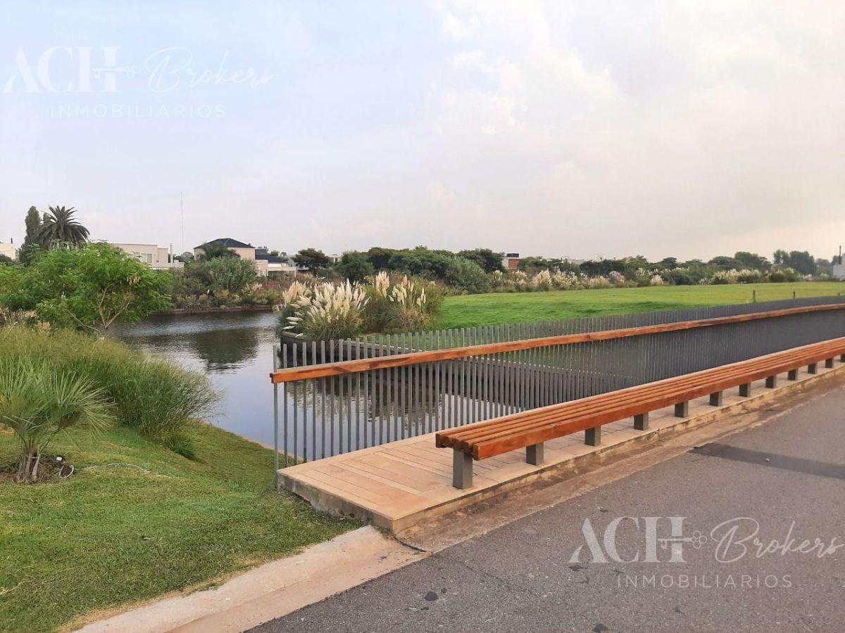 Foto de EXCELENTE LOTE CON RAPIDA SALIDA AL RIO EN MARINAS H, imagen 5
