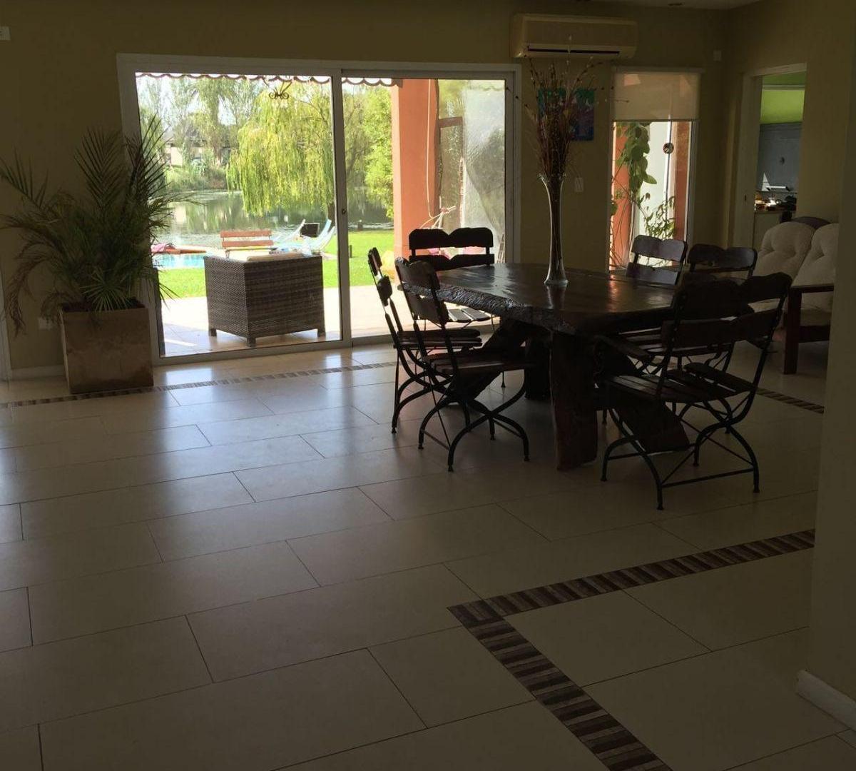 Foto de CASA A LA LAGUNA EN VENTA, LOS CASTORES, NORDELTA, imagen 4