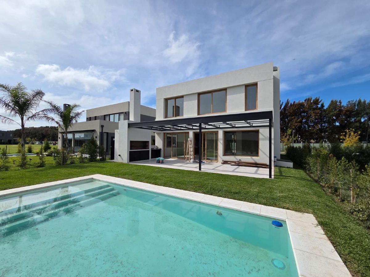 Foto de EXCELENTE CASA EN VENTA A ESTRENAR, CARPINCHOS, NORDELTA, imagen 4