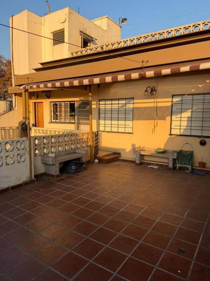 Foto de PH de 4 ambientes con terraza propia- Florida Oeste, imagen 1