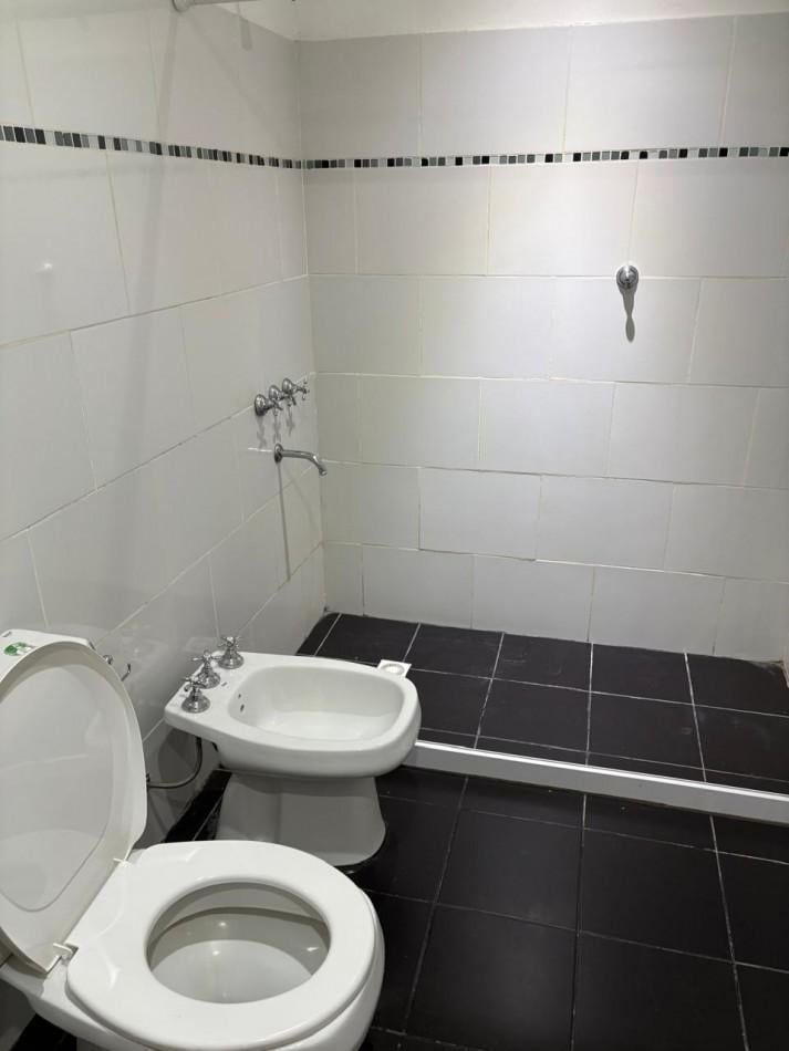 Foto de Alquiler Dpto 3 ambientes 1piso por escalera Florida Mitre SIN EXPENSAS, imagen 5