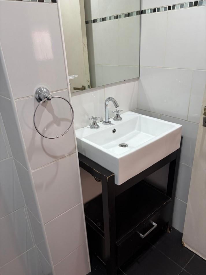 Foto de Alquiler Dpto 3 ambientes 1piso por escalera Florida Mitre SIN EXPENSAS, imagen 4