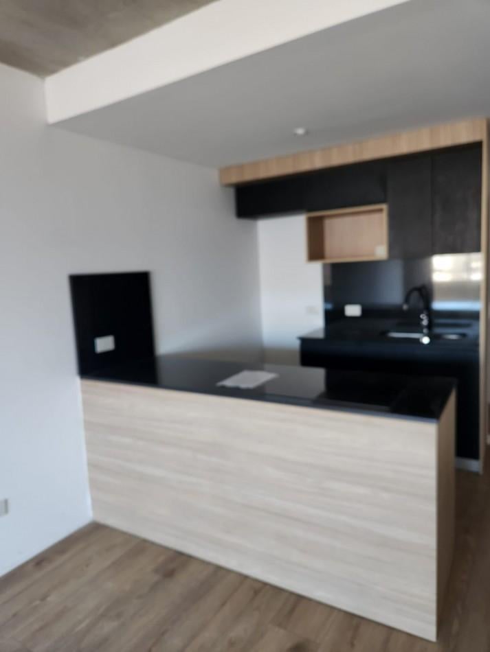 Foto de Departamento de tres ambientes en alquiler con cochera NO APTO CREDITO, imagen 3