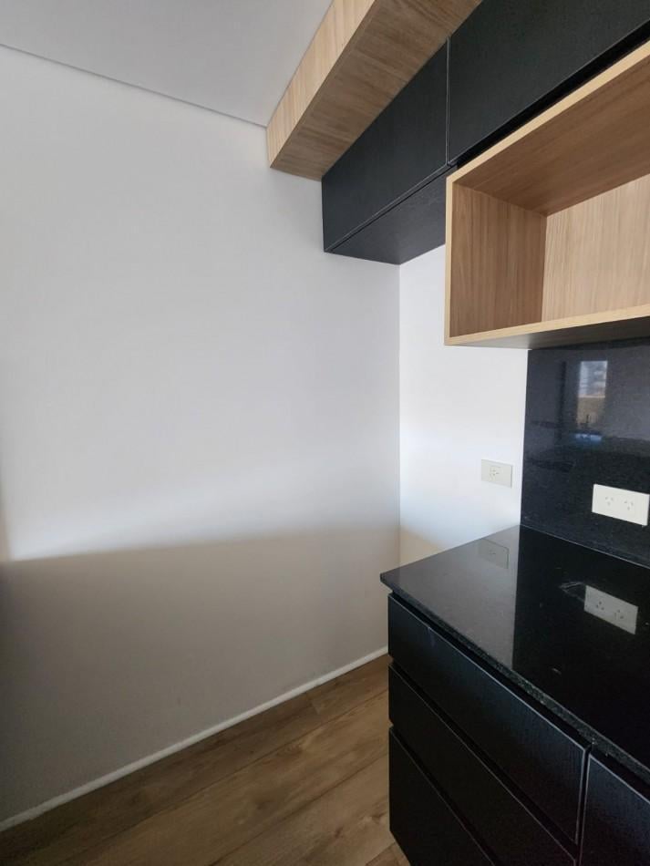 Foto de Departamento de tres ambientes en alquiler con cochera NO APTO CREDITO, imagen 4