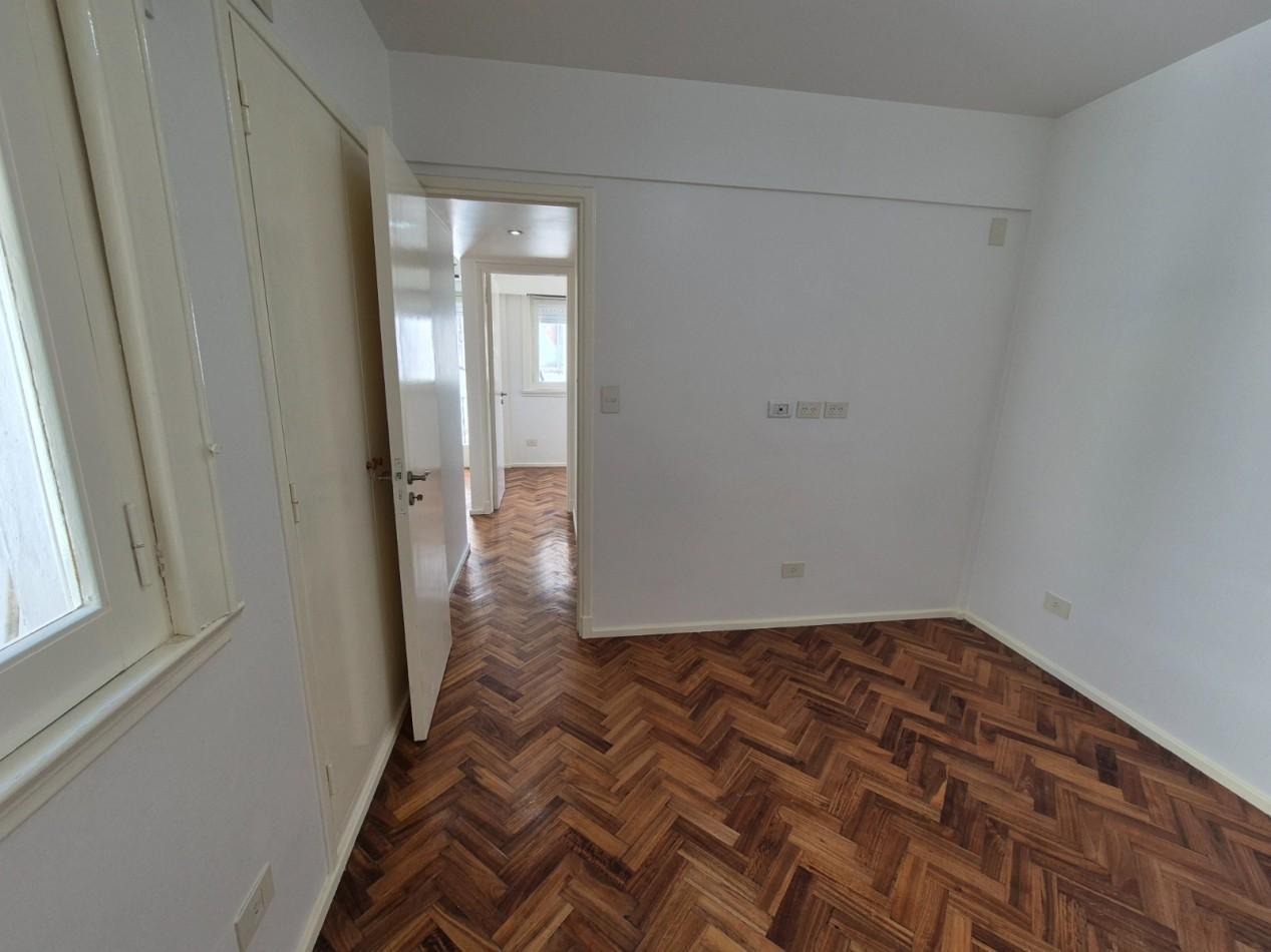 Foto de Departamento refaccionado de 3 ambientes en venta en Velez Sarfield, imagen 4