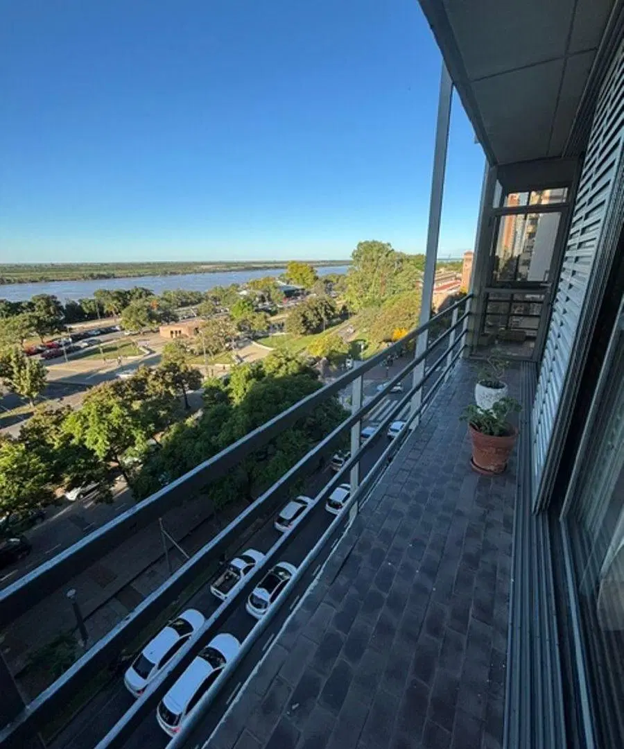 VENTA DEPARTAMENTO DE TRES DORMITORIOS SOBRE AV. WHEELWRIGHT AL 1600 CON VISTA AL RIO. 4