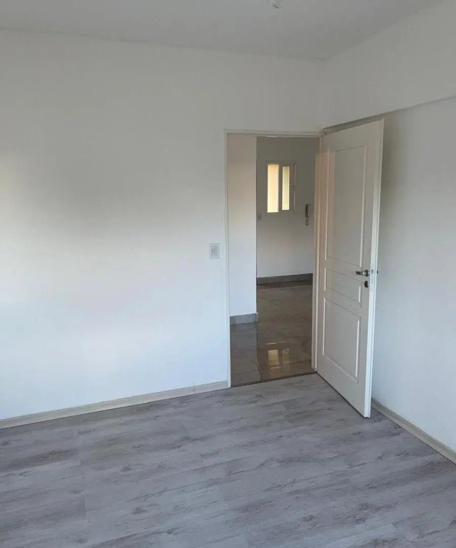 Hermoso Departamento de 2 Ambientes de 47 Mts en Lomas del Mirador 3