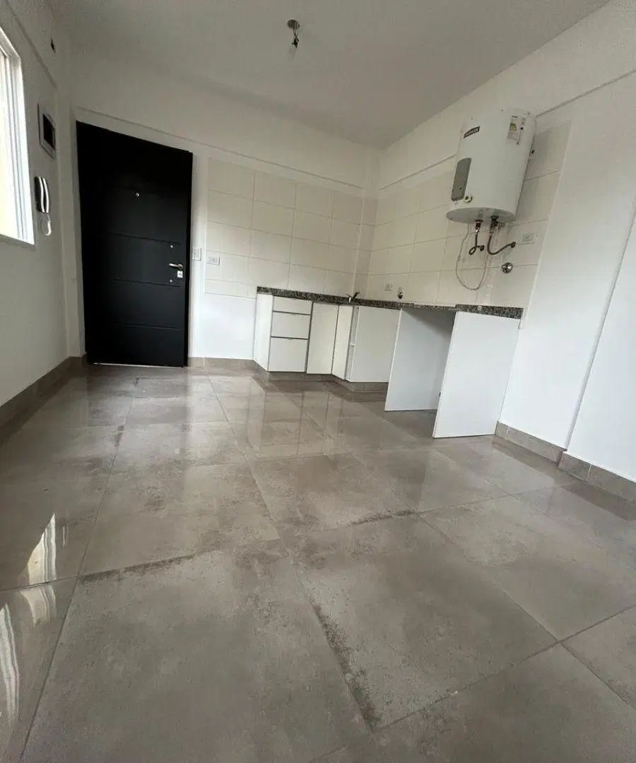 Hermoso Departamento de 2 ambientes en Lomas Del Mirador 5