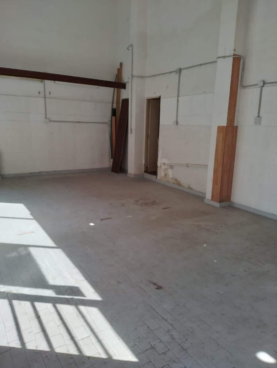 SANTA ROSA Y SUCRE esquina en Venta