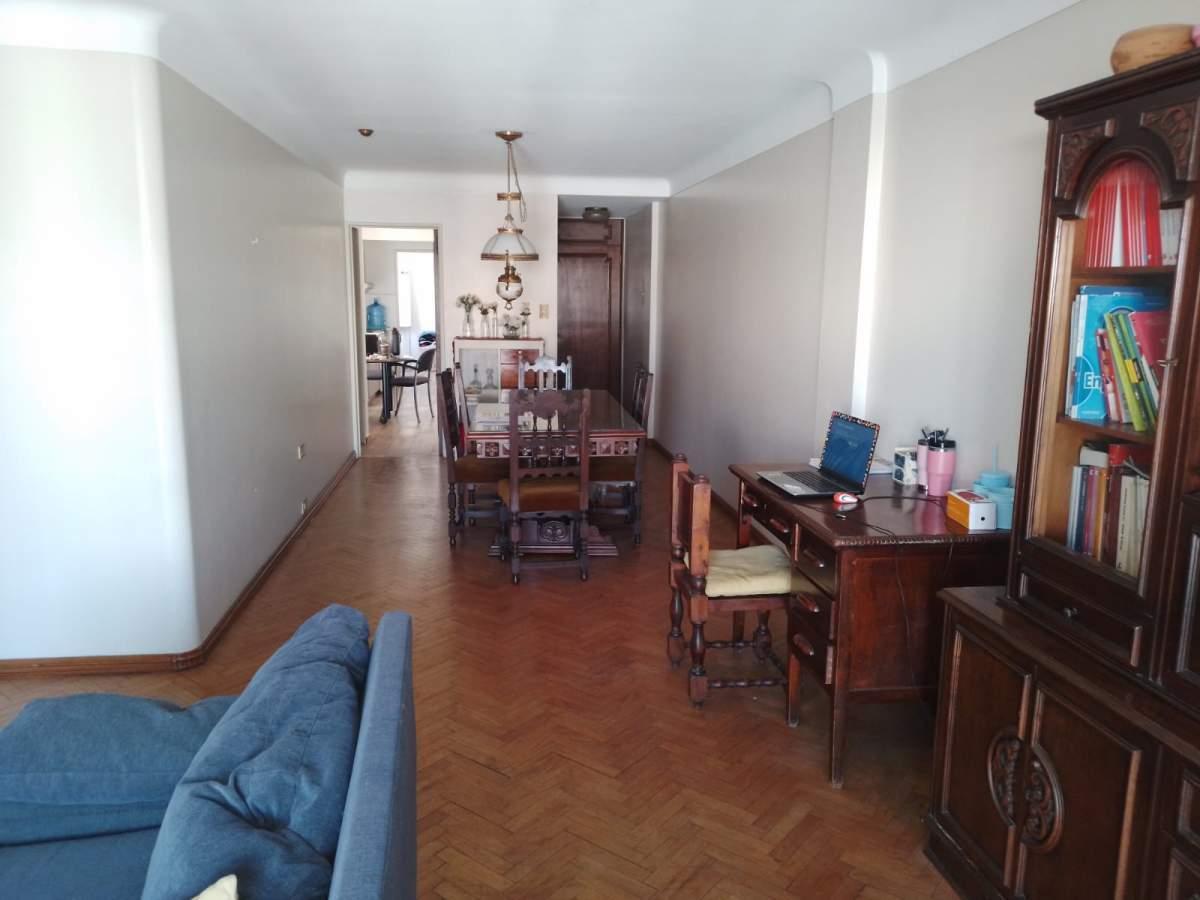 Departamento Sobre Colon Al 600 con Escritura 5