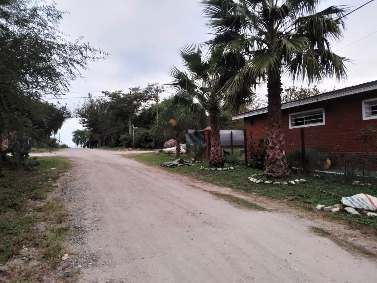 Tu Casa en Las Sierras Es en Este Lote! 4