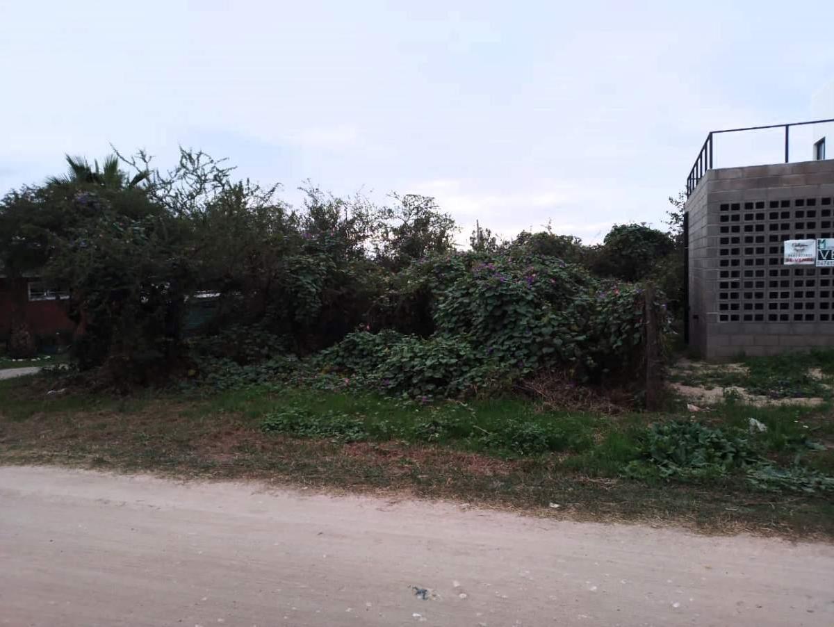 Tu Casa en Las Sierras Es en Este Lote! 2