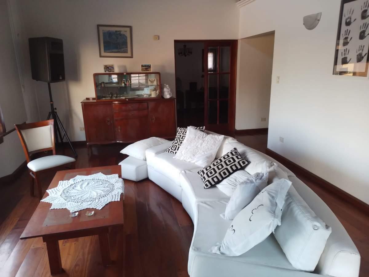 Espectacular Casa en Zona Norte con Pileta y Cancha de Paddle 2