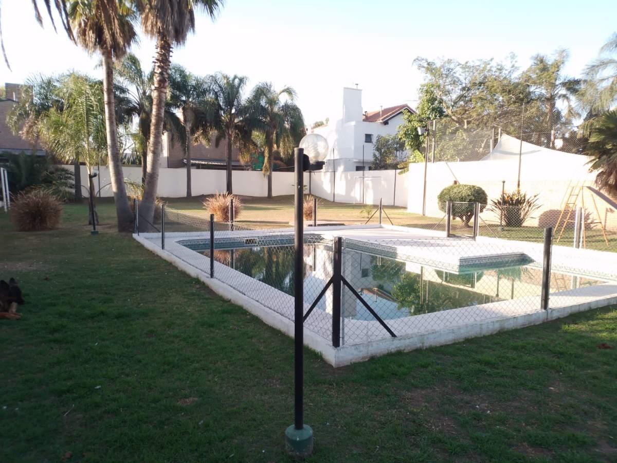 Espectacular Casa en Zona Norte con Pileta y Cancha de Paddle 5