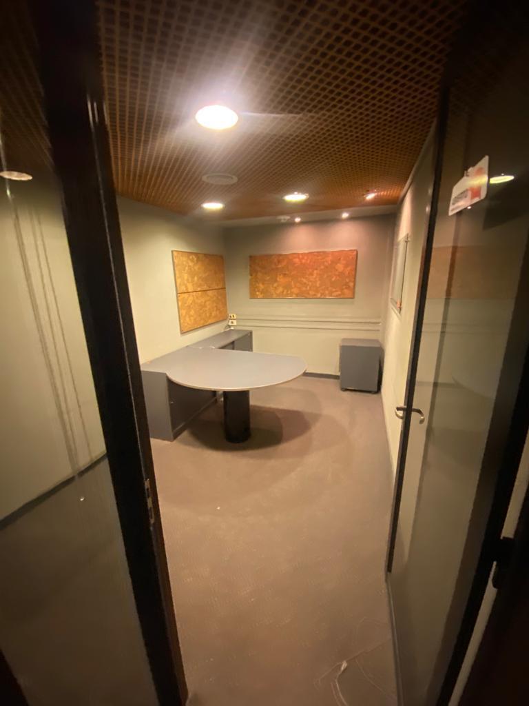 Edificio Completo en Córdoba: Ideal Para Oficinas Corporativas 5
