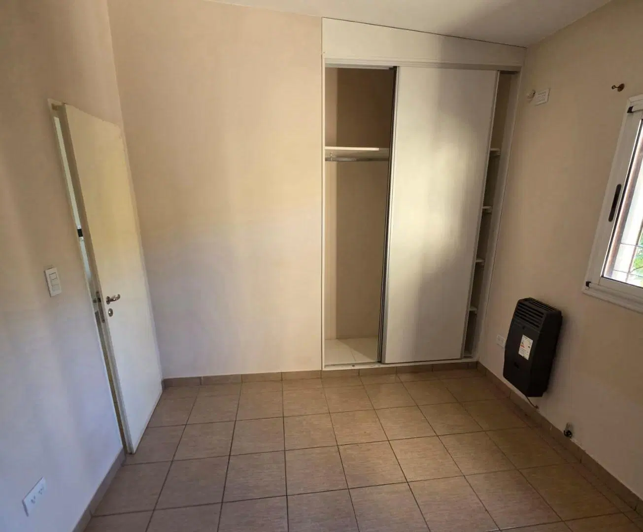 DEPARTAMENTO DE UN DORMITORIO CON BALCON EN BARRIO SAN RAFAEL 2