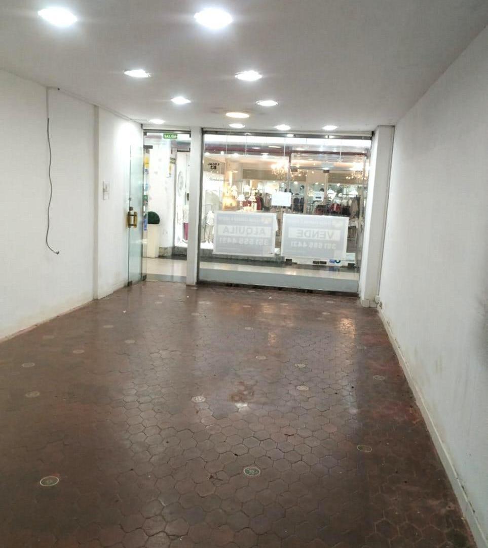 Foto de Local Comercial de 70 m en Galería General Paz Centro Córdoba, imagen 2
