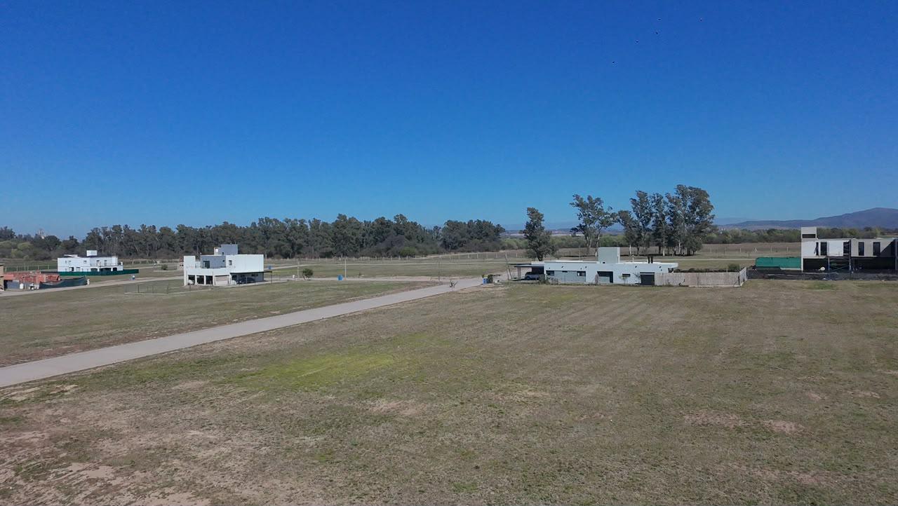 Foto de Lote Esquina de 628 m en Aquavista, imagen 2