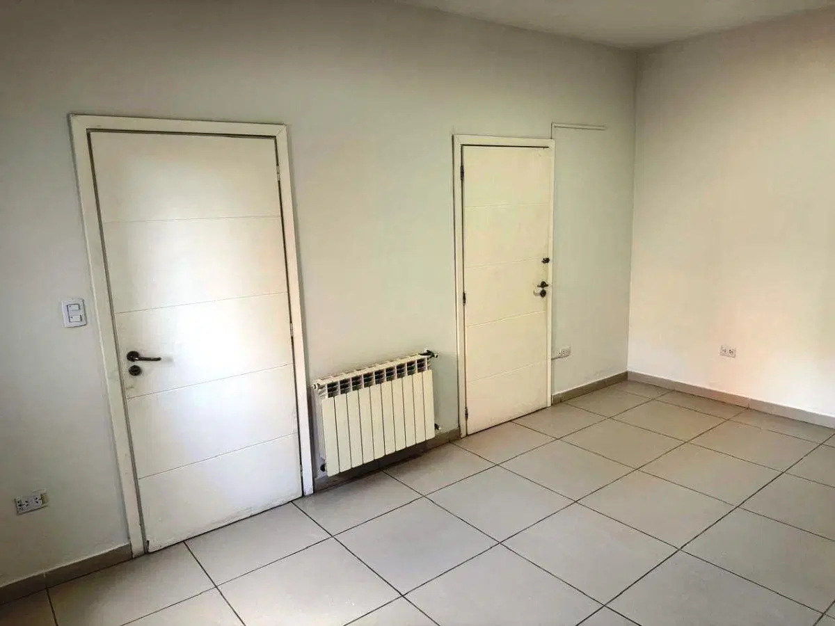 ALQUILO OFICINAS ZONA MATERNO INFANTIL 5