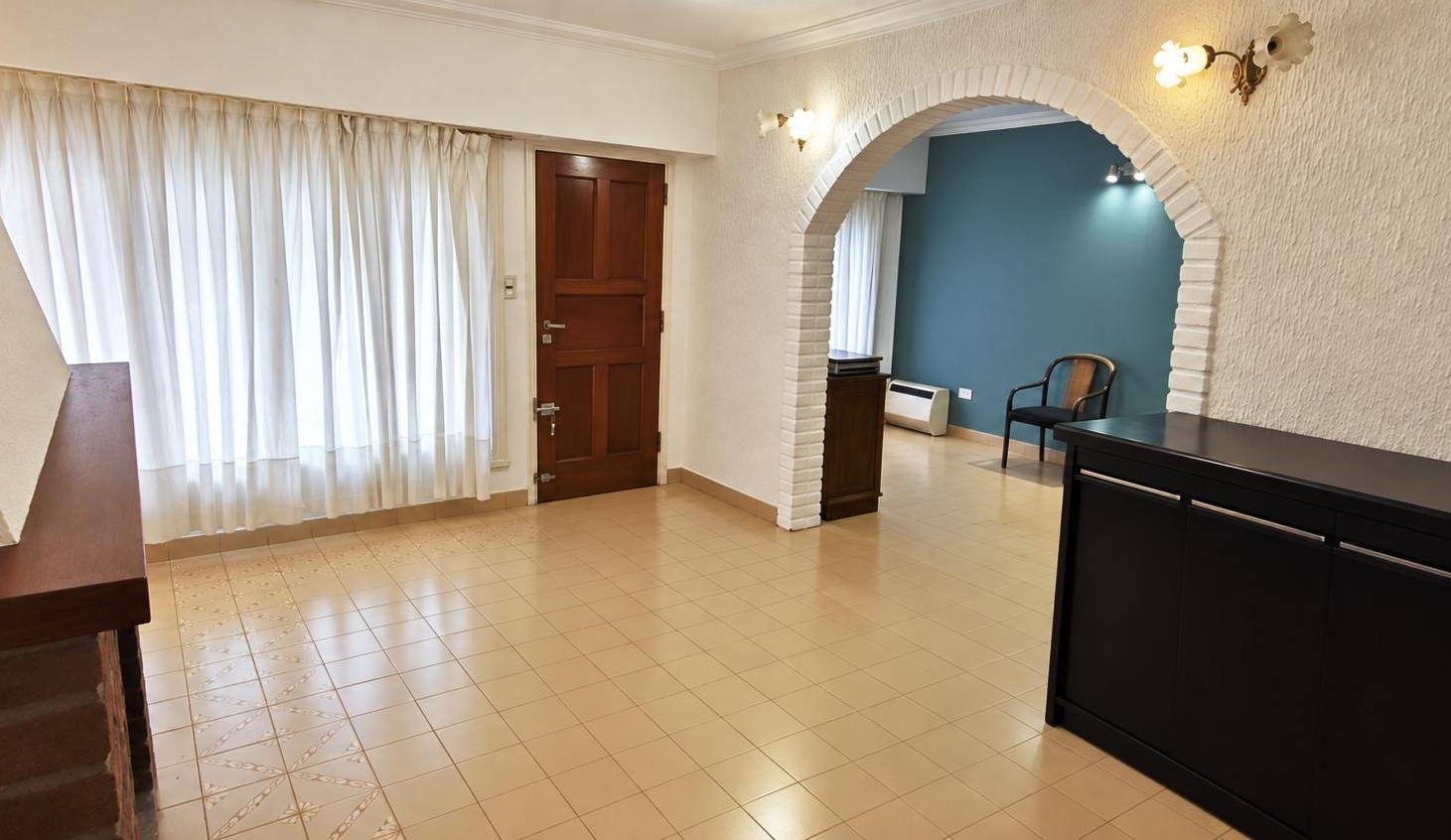 Foto de CHALET 5 AMB + LOTE DE TERRENO A MTS DE AV EDISON, imagen 1