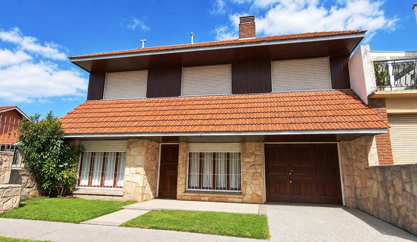 Foto de CHALET 5 AMB + LOTE DE TERRENO A MTS DE AV EDISON, imagen 2