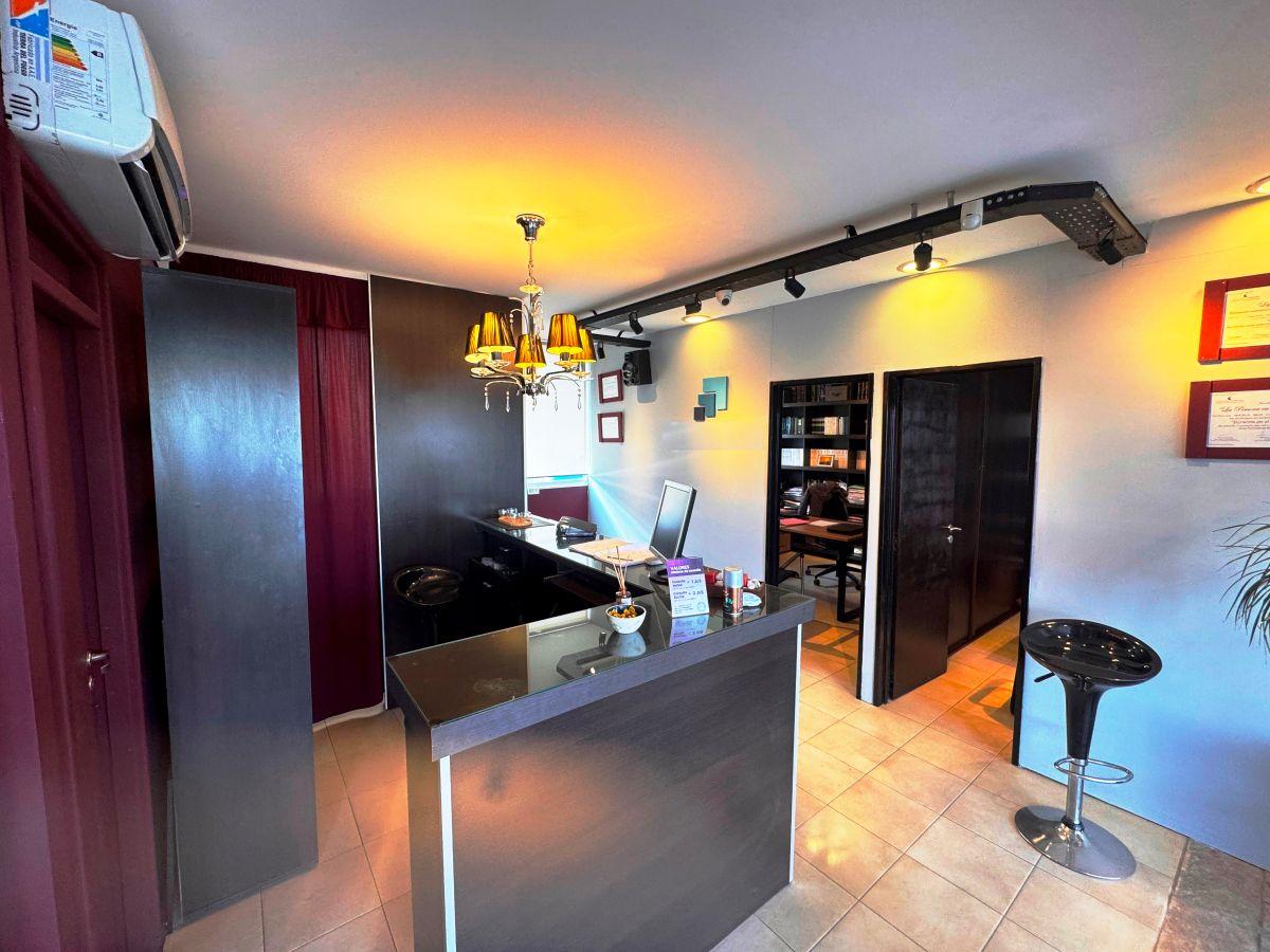 Foto de LOCAL EN VENTA EN ZONA PUERTO, imagen 1