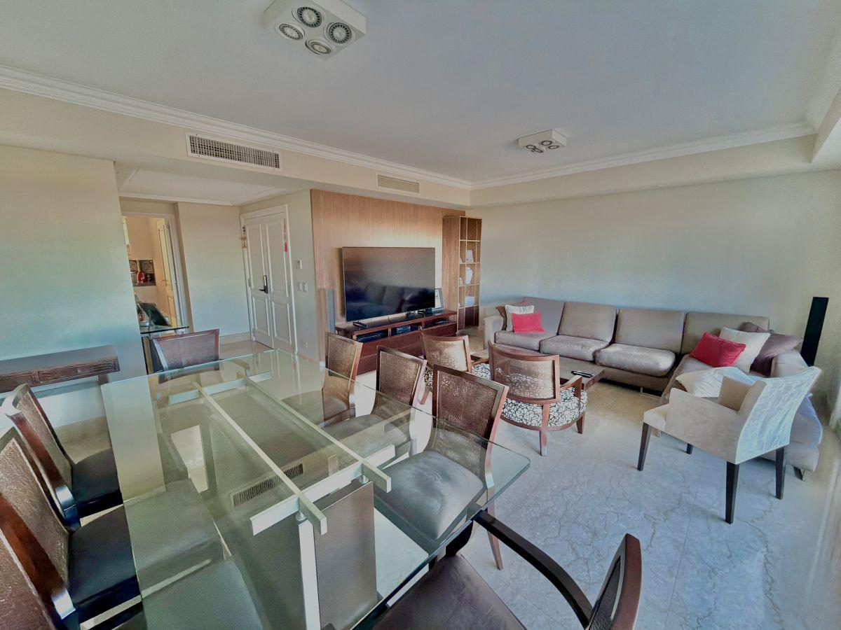 Foto de Exclusivo 3 Ambientes en Château Puerto Madero | Piso Alto, imagen 3