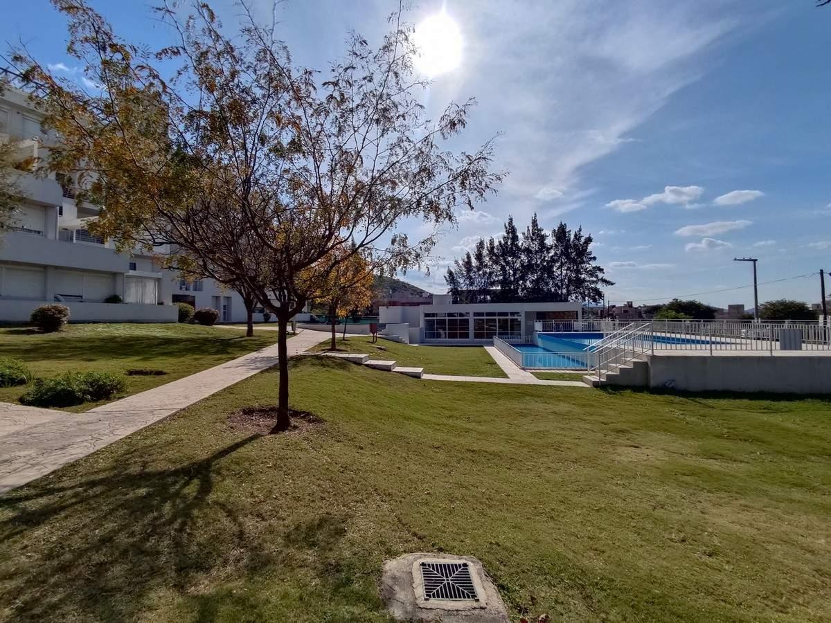 Departamento en Venta en Jardines de La Estanzuela | 2 Dorm. 1