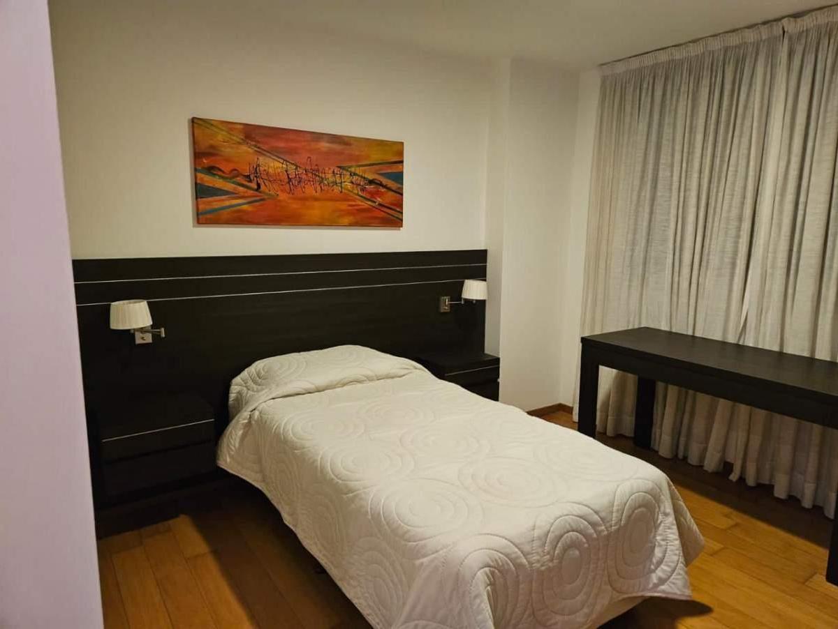 Departamento en Venta con 3 Cocheras Complejo Village Plaza Villa Belgrano 1