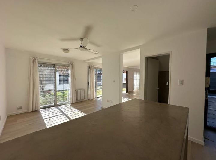 Casa en Venta en Villa Belgrano  2 dormitorios 4