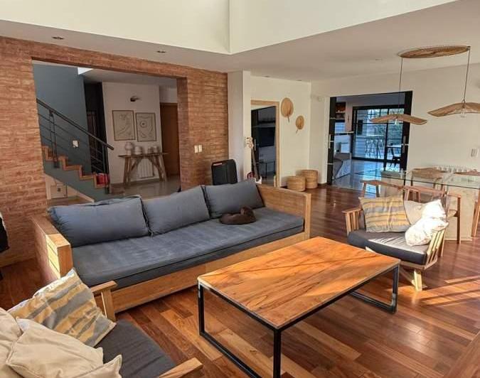 Casa en venta en Villa Belgrano  Excelente ubicación y gran calidad constructiva 5