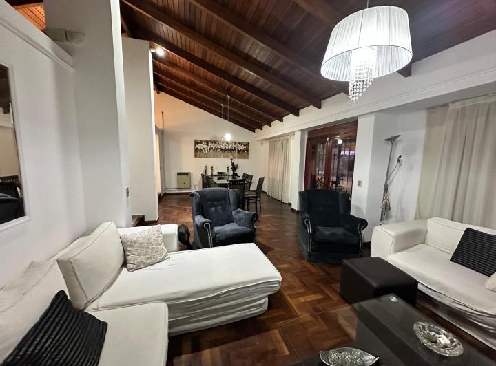 Casa en Venta  Esquina Joule y La Salle  Villa Belgrano 5