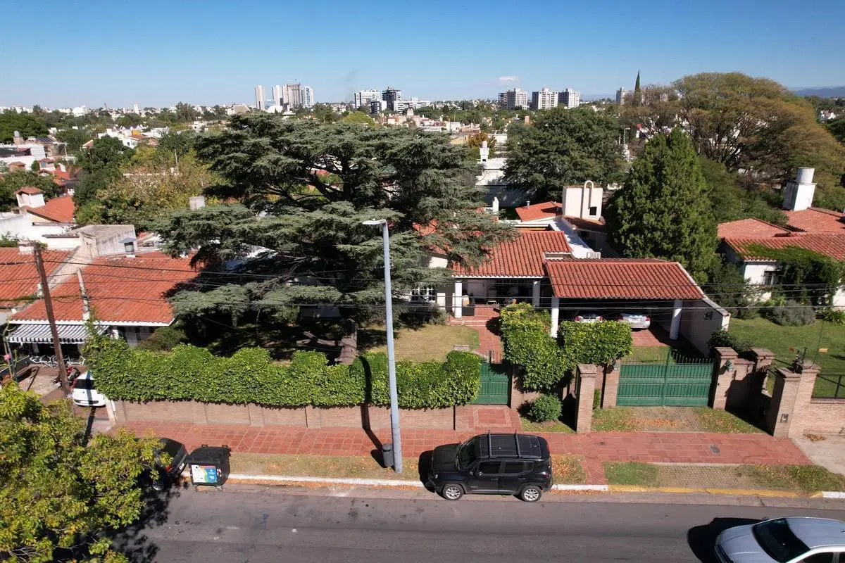 Casa en alquiler para USO COMERCIAL 3