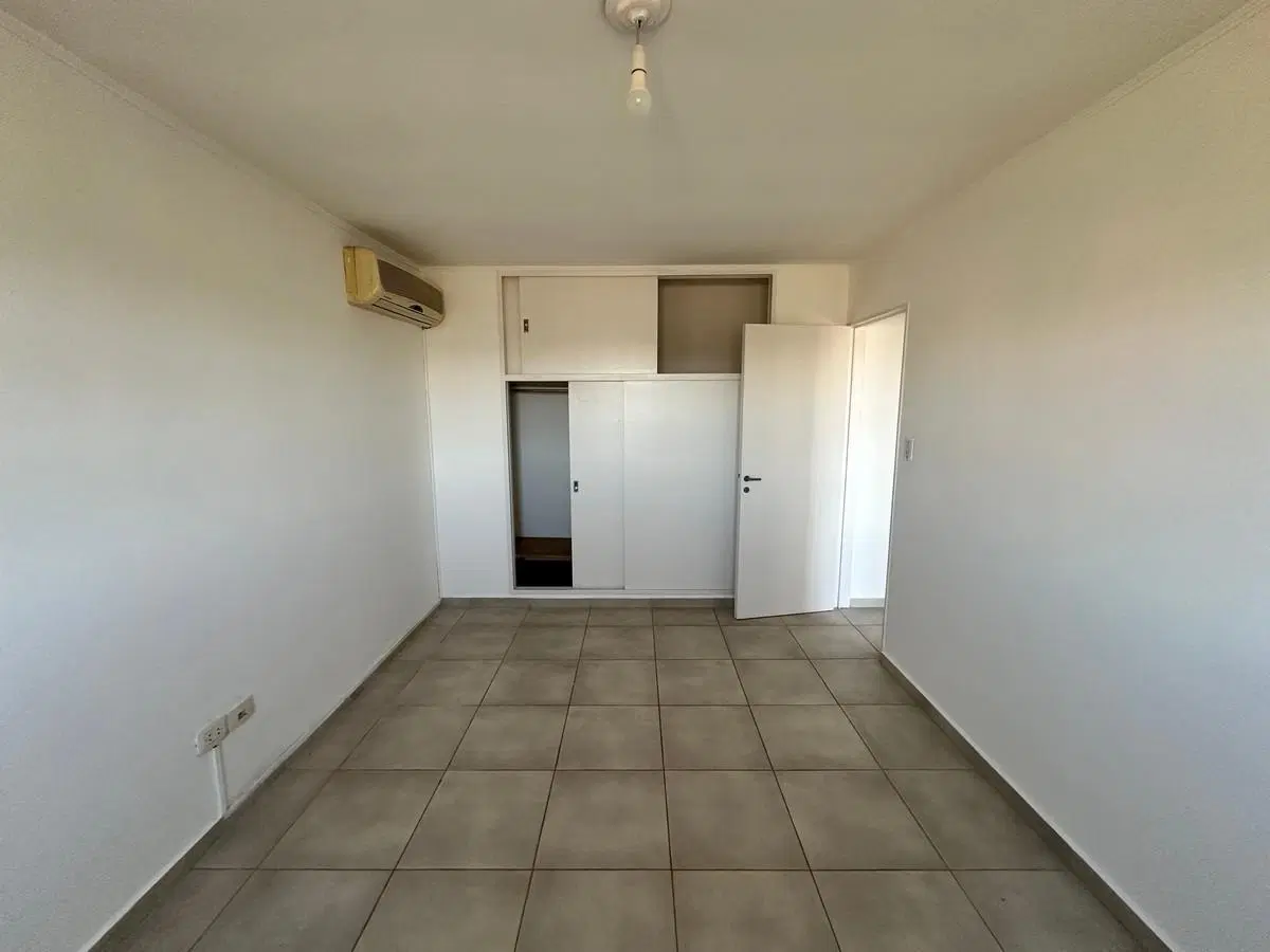 Departamento en alquiler. Chateau Carreras. 3 dormitorios 2