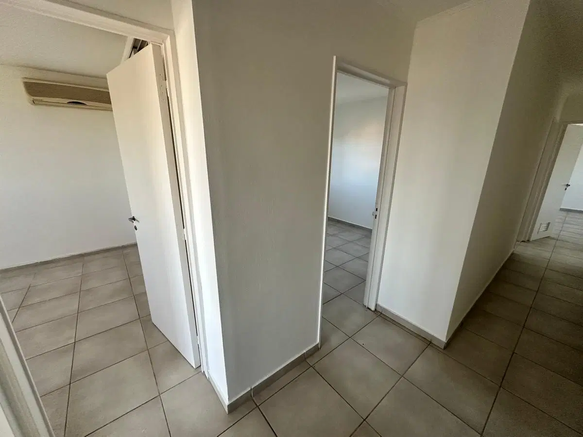 Departamento en alquiler. Chateau Carreras. 3 dormitorios 8