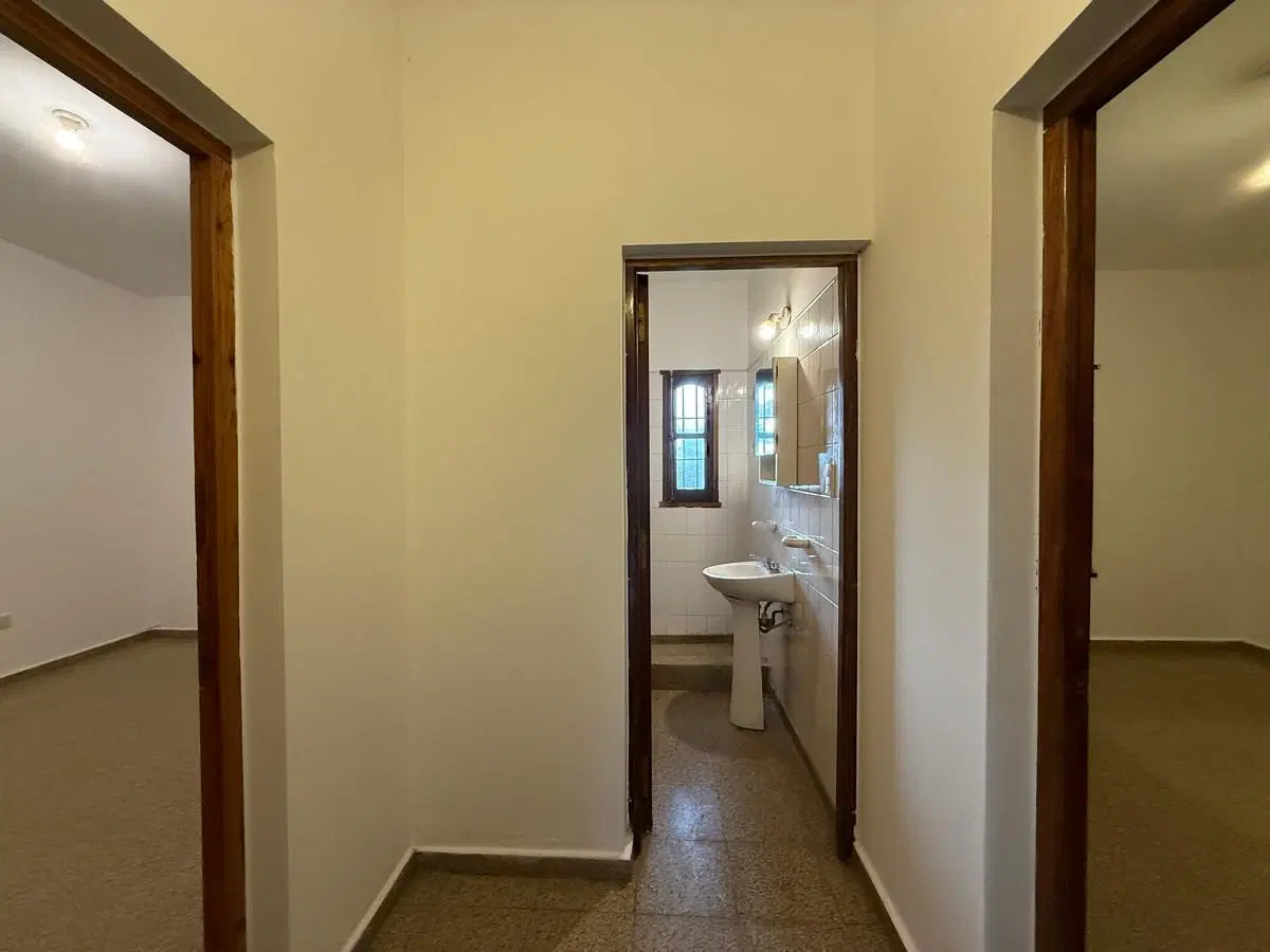 Casa en ALQUILER en Villa Rivera Indarte 2 dormitorios 8