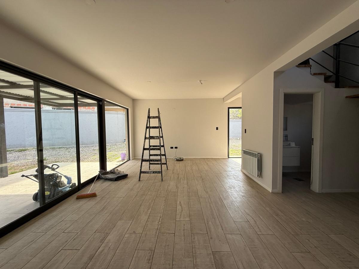 Foto de Casa en Alquiler en Arguello Excelente zona, imagen 4