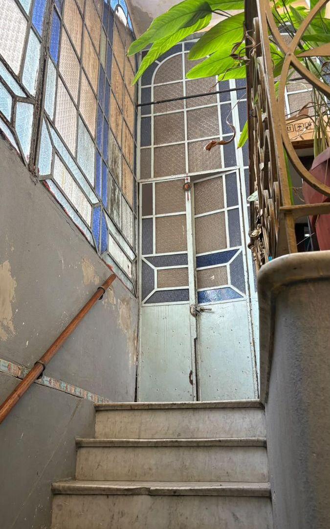 Foto de VENTA PH PLANTA ALTA 6AMB C/PATIO, imagen 2