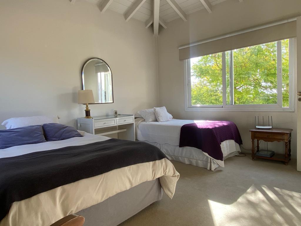 Espectacular Casa a La Venta en Barrio "Club de Campo Country Club" 4