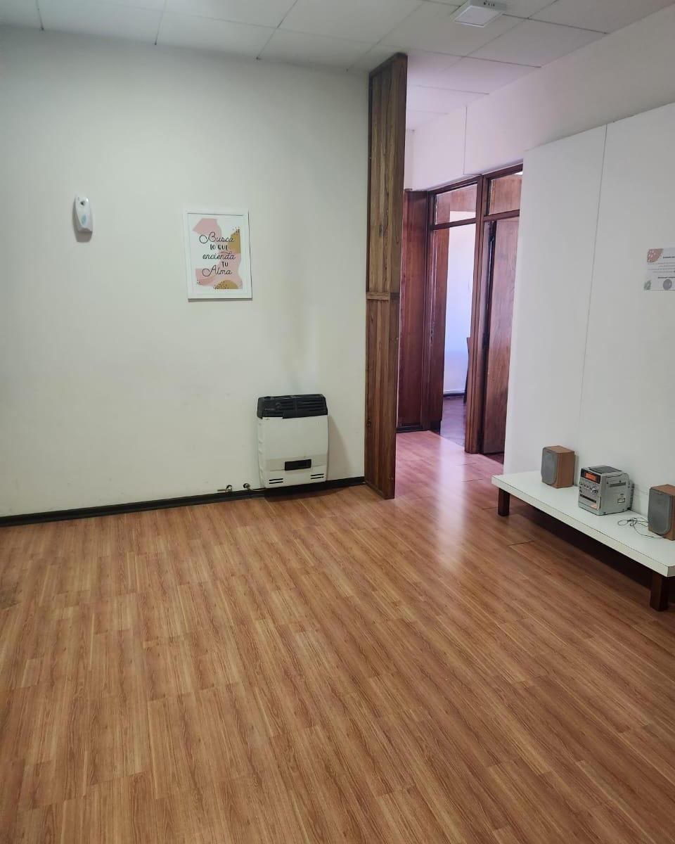Venta Oficina en Microcentro. Espectacular Ubicación. Sobre Calle Colón. 5