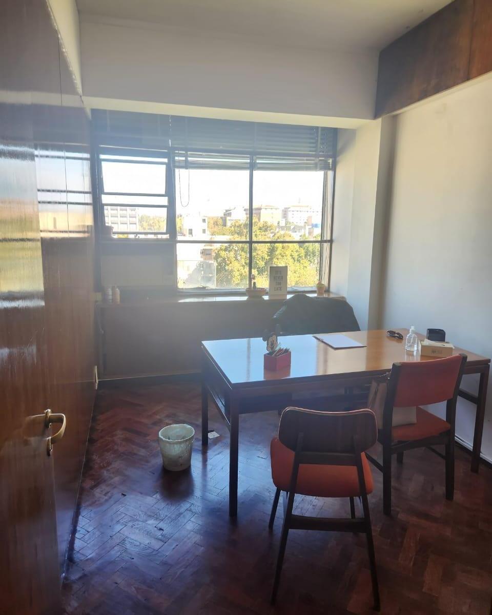 Venta Oficina en Microcentro. Espectacular Ubicación. Sobre Calle Colón. 2