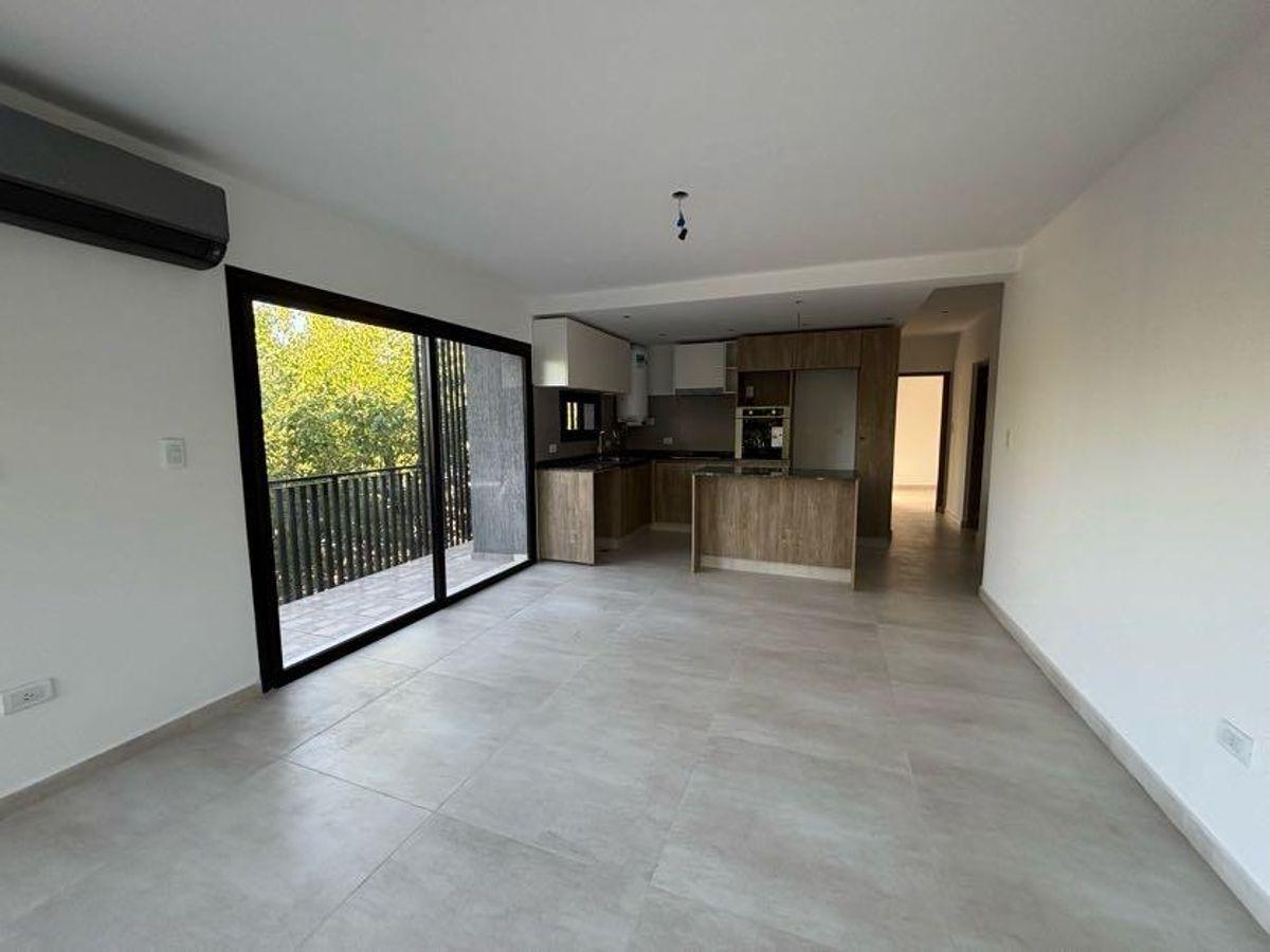Foto de TITTARELLI VENDE EXCELENTE DEPARTAMENTO, NUEVO, FRONTAL, EN LA 4TA OESTE, imagen 5