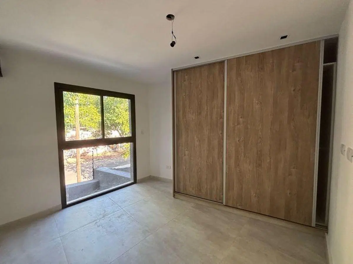 TITTARELLI VENDE EXCELENTE DEPARTAMENTO, NUEVO, FRONTAL, EN LA 4TA OESTE 8