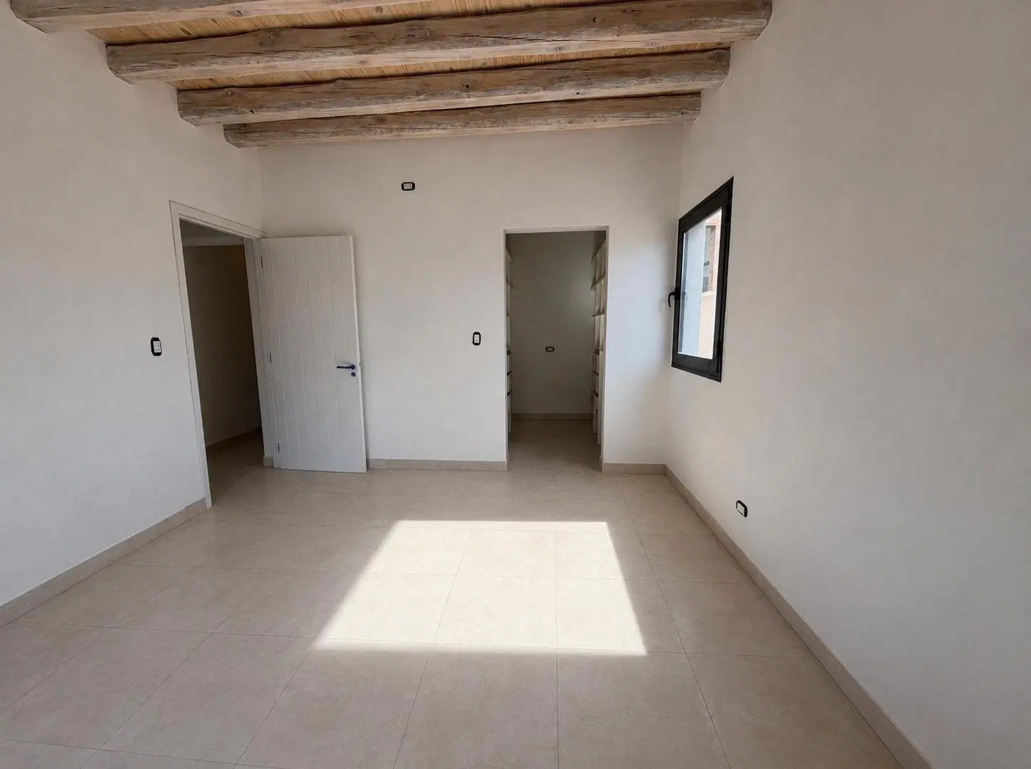 TITTARELLI VENDE EXCELENTE CASA A ESTRENAR EN BARRIO RINCON DE DRUMMOND 8