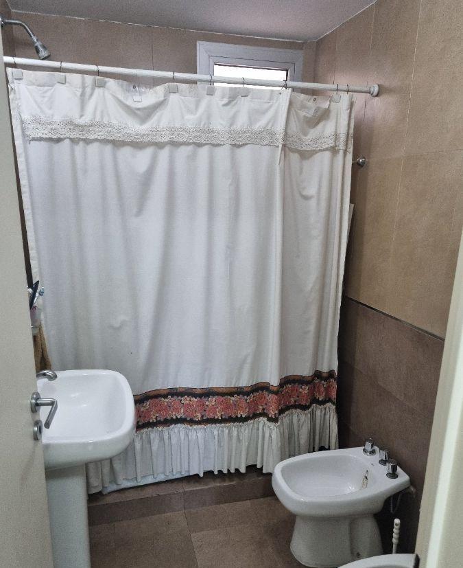 Oficina en Venta 2 Ambientes Frente en Merlo 2