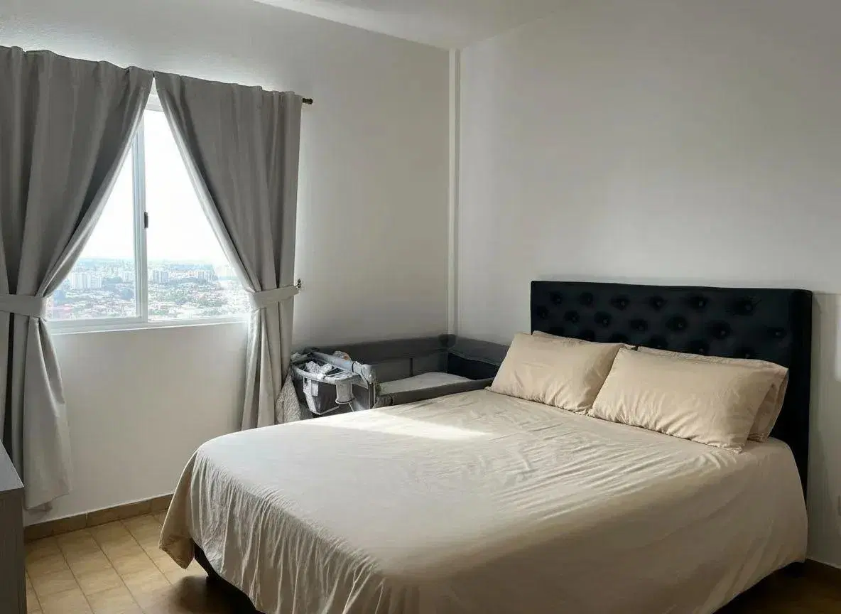 Departamento 4 ambientes muy luminoso bajas expensas en venta en Villa Luro 4