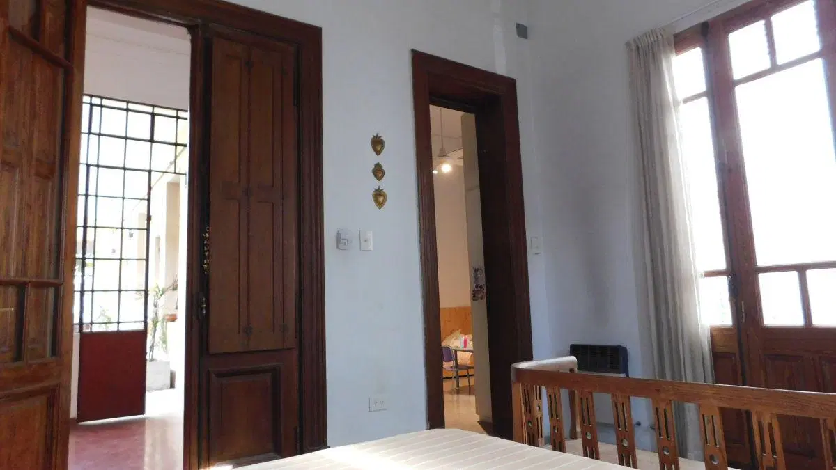 PH 4 ambientes remodelados + patio + atellier con patios en venta en Barracas 3