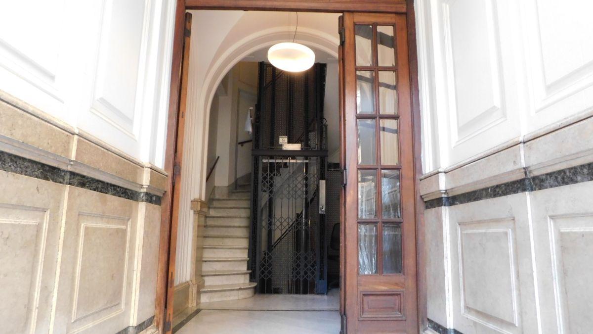 Foto de Edificio Bencich Departamento 3 ambientes frente c/balcón en venta San, imagen 1